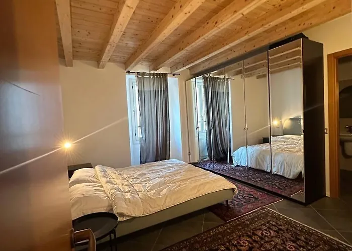 Aryan House Lejlighed Lecco