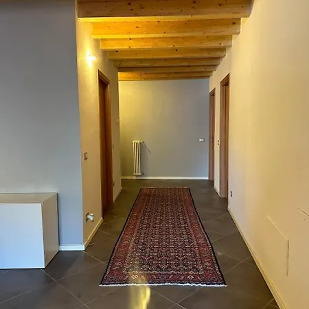 Apartment Aryan House