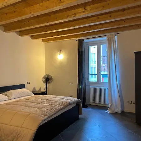 Apartment Aryan House