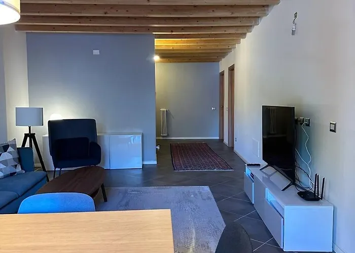 Apartment Aryan House Lecco