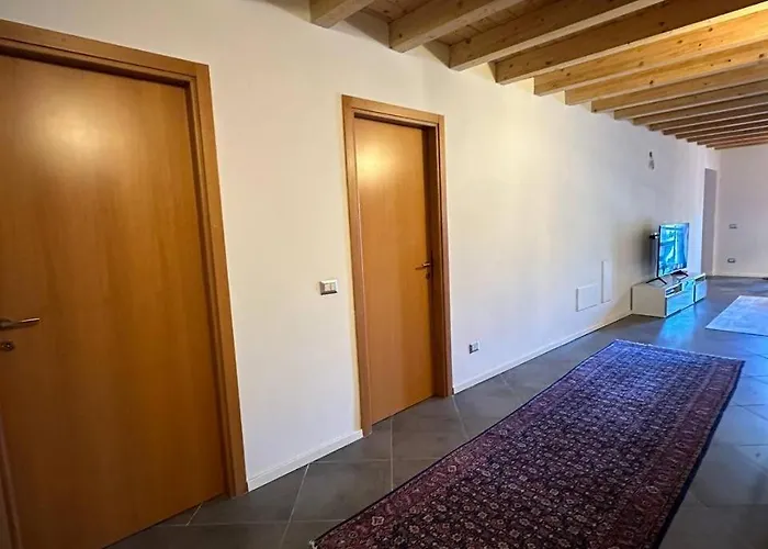 Aryan House * Lecco
